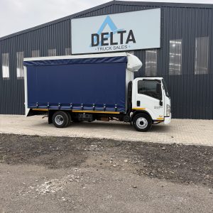 2015 Isuzu NPR 400 Tautliner